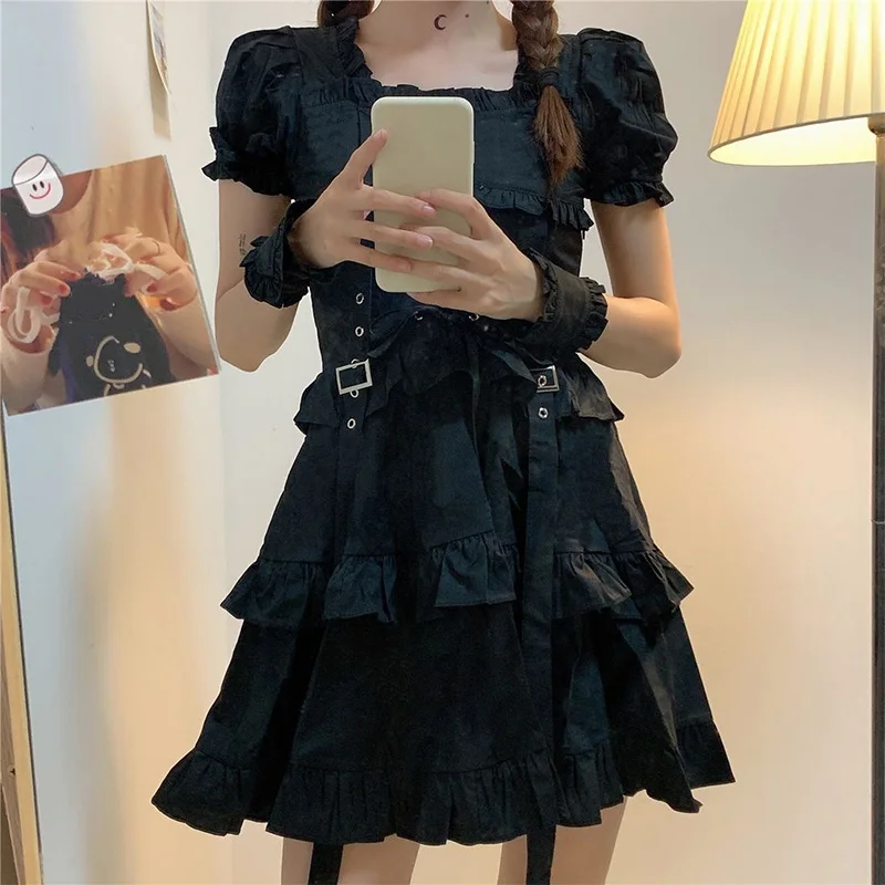 

Spring 2021 Korean new dark girl Lolita fashion dressretro stitching cake dress with waist strap black skirt, Picture shows
