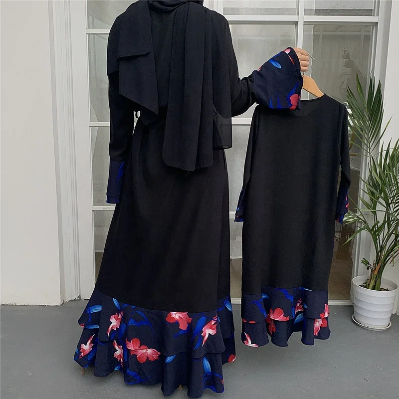 

New Stylish Parent Child Matching Buttons Dress Long Sleeve Mommy And Daughter Black Abaya Clothing Muslim Dress, 1 color