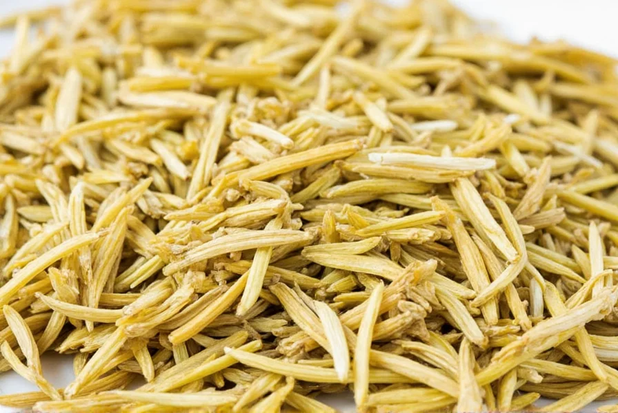Lemongrass in a curry pot