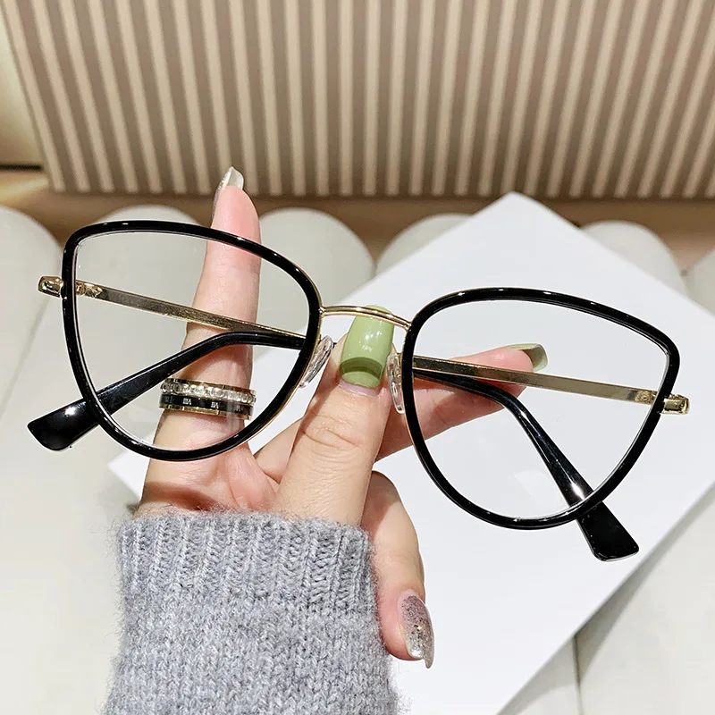 

81049 Anti Blue Light Metal Cat Eye Flat Mirror New INS Eyeglass Frame Cross border Fashion Can Be Equipped with Myopia Glasses