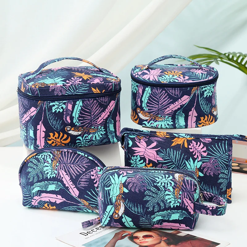 

Custom canvas makeup bag Private label personalized cosmetic bags 2020