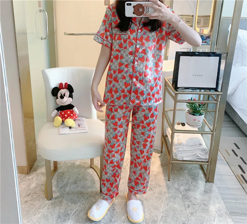 
Short-sleeved trousers suit ladies nightgown silk thin girl nightdress ice silk printing pajamas Cute sleepwear 