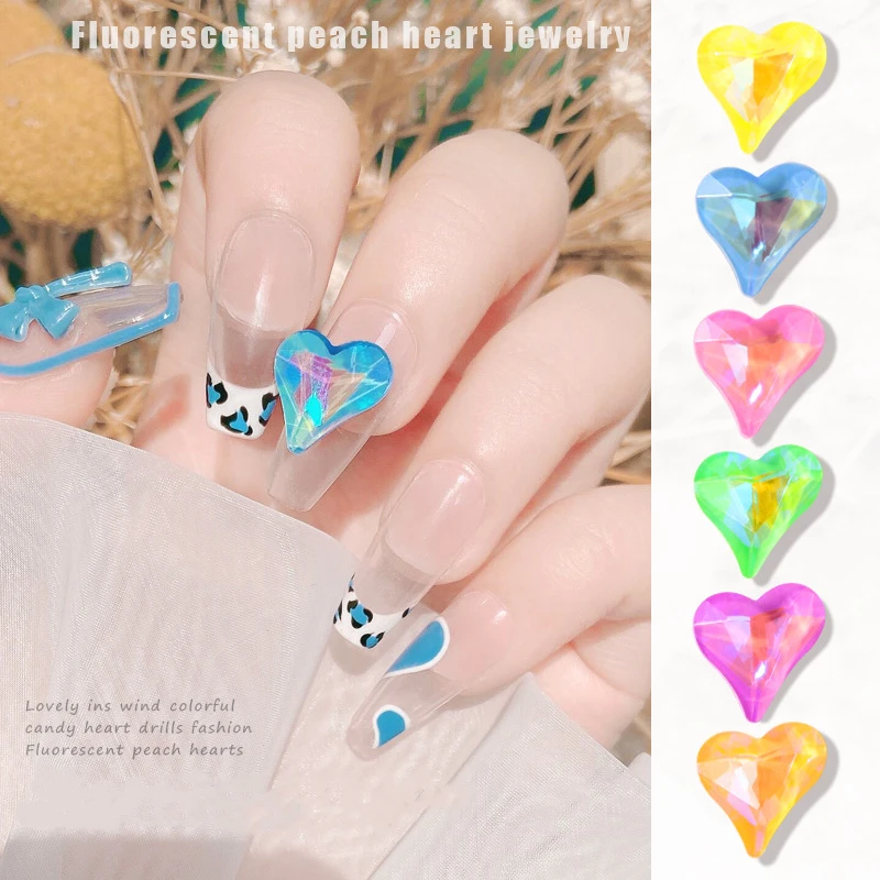 

Wholesale Nail Charms 3D Heart Nail Decoration Rhinestone Jewelry Love Nail Charms