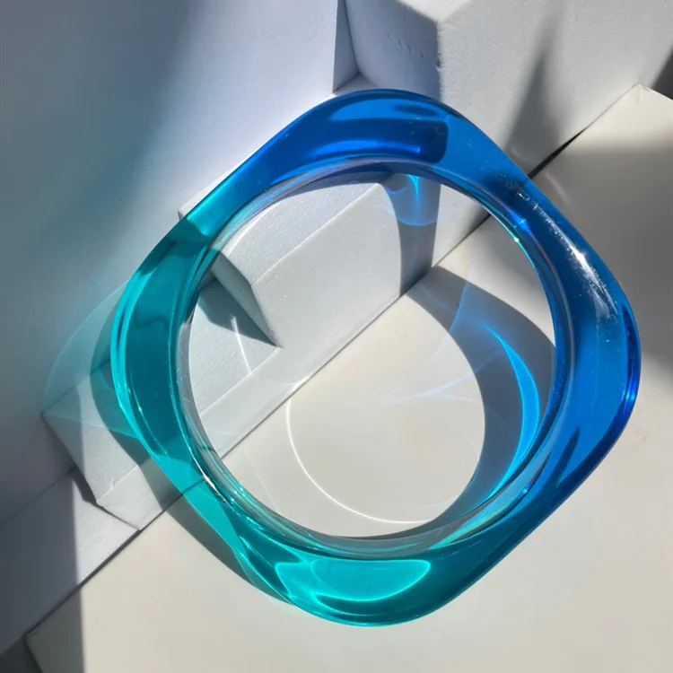 

New arrival gradient ramp transparent acrylic bracelet resin square bracelet