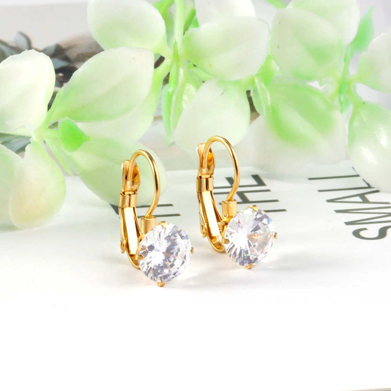 

New Stud Earrings Big Zircon Fashion Bling Bling Earrings for Little Girls in wholesale price, Silver and gold