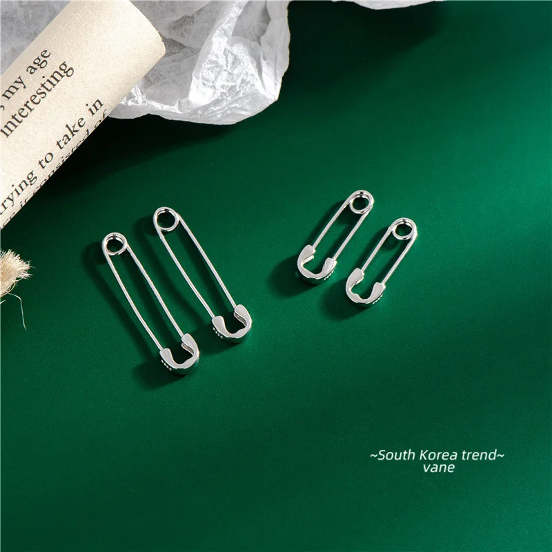 

Unique Design S925 Sterling Silver Pin Piercing Earring For Women Men