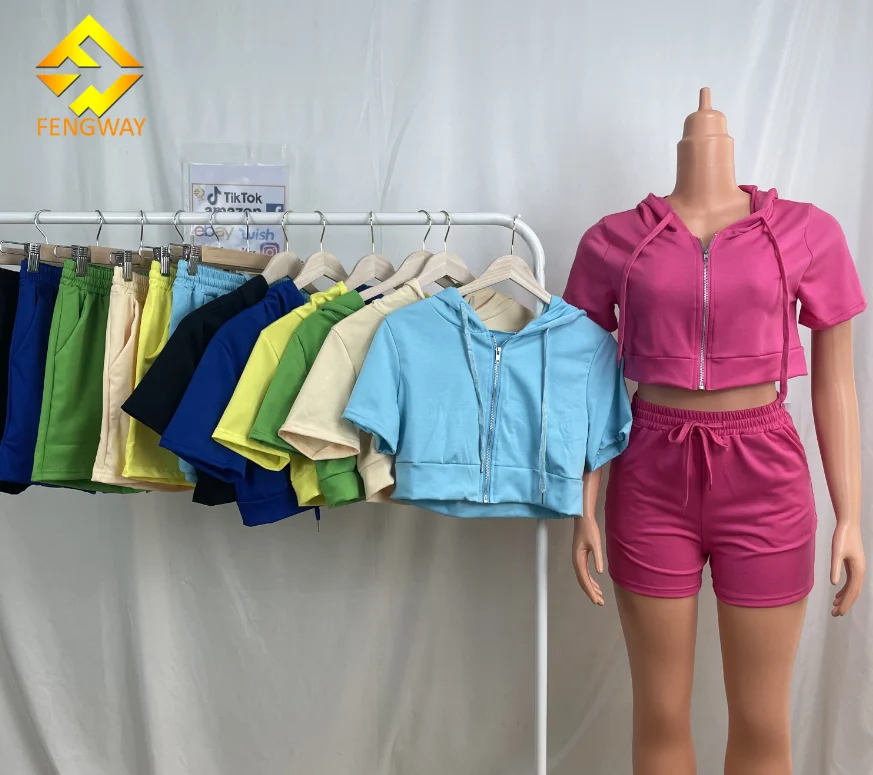 

XS 2021 fashion woman jogger Wear short Sleeves Hoodie Crop Tops with drawstring Short Pant Two Piece Set