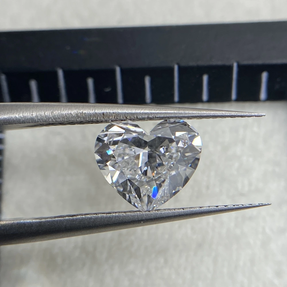 

HQ GEMS 1.56 Carat D VVS1 IGI Certificate Heart Cut HPHT Lab Created Synthetic CVD Diamond Ring