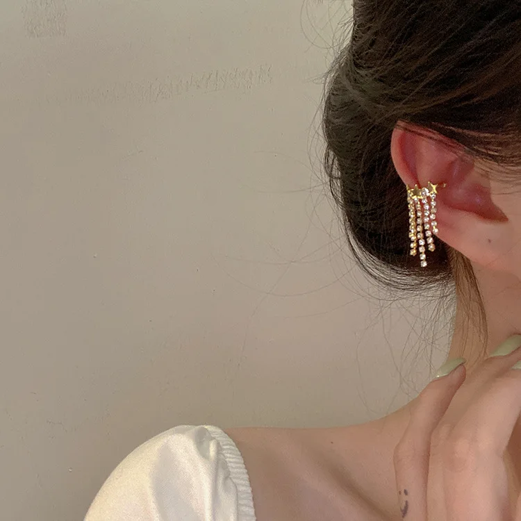 

Fashion Tassel Ear Cuff Crawler Climber Earring for Women Girls Small Hoop Multi Layered Chain Drop Fashion Jewelry, Gold