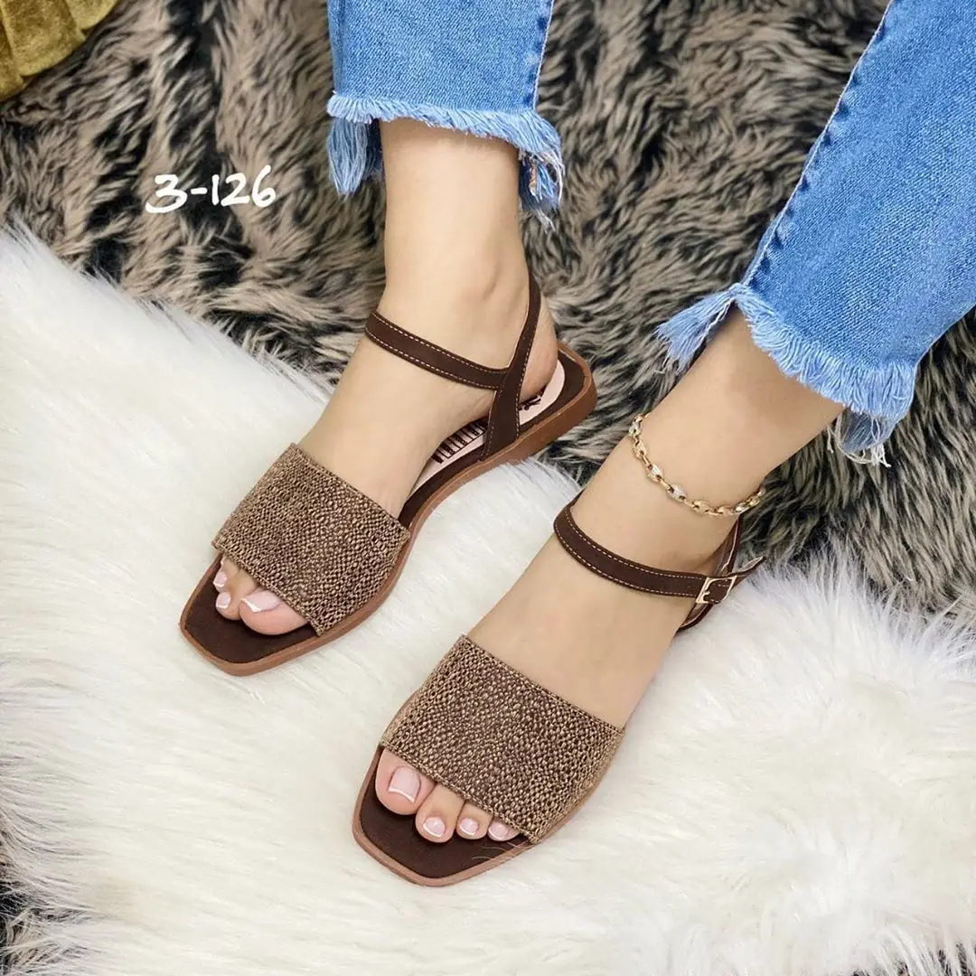

Women's sandals summer 2021 comfortable flat bottom women's shoes 40-43 square head casual buckle sandals drop shipping, Khaki, silver, apricot