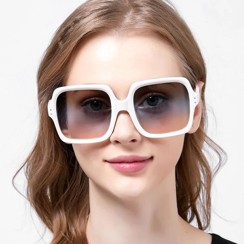 

Sun Glasses square Shades Sunglasses Plastic UV 400 Custom Logo 2021 New fashion