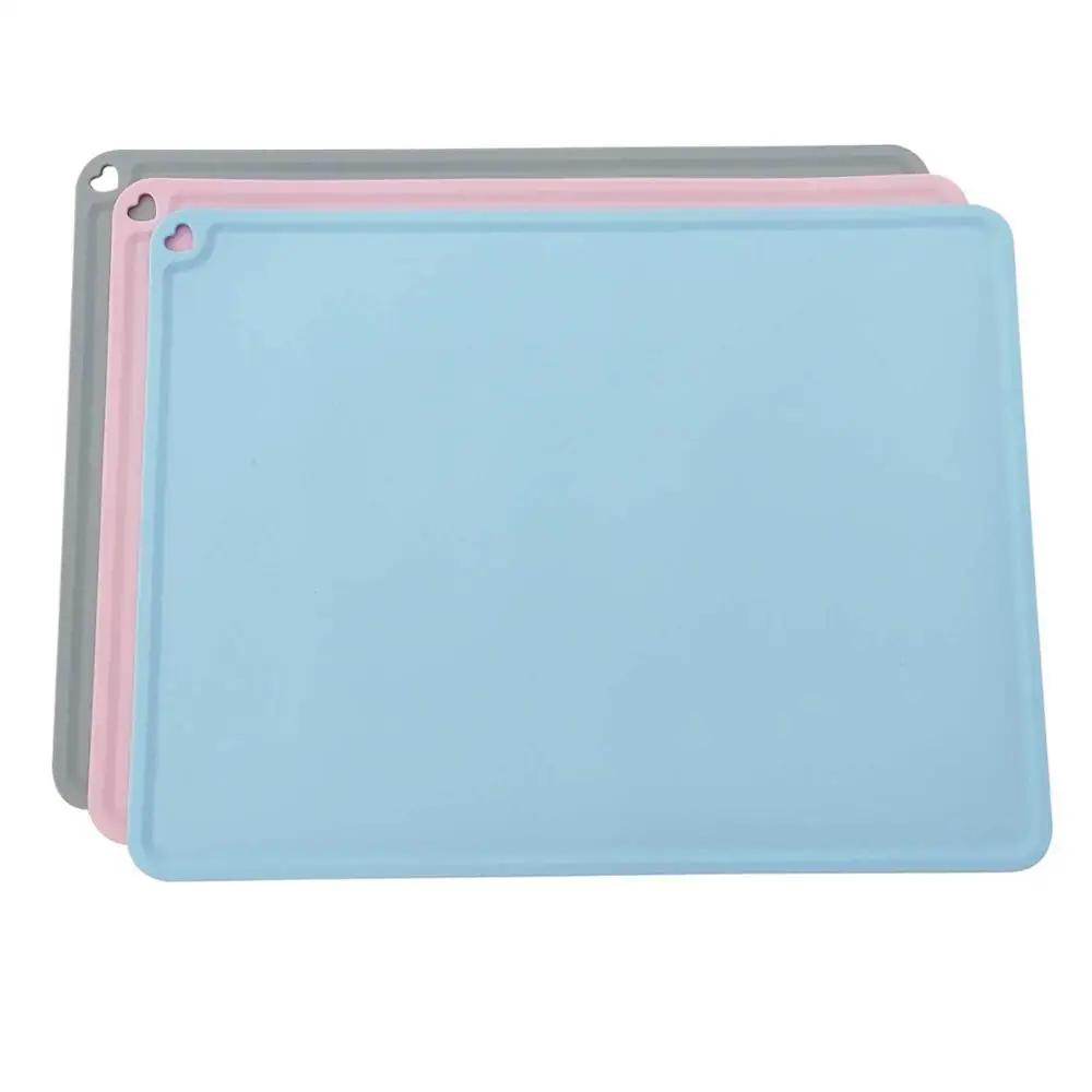 Wholesale Silicone Blue pink Grey love Shape Dog Pet Feeding Mat