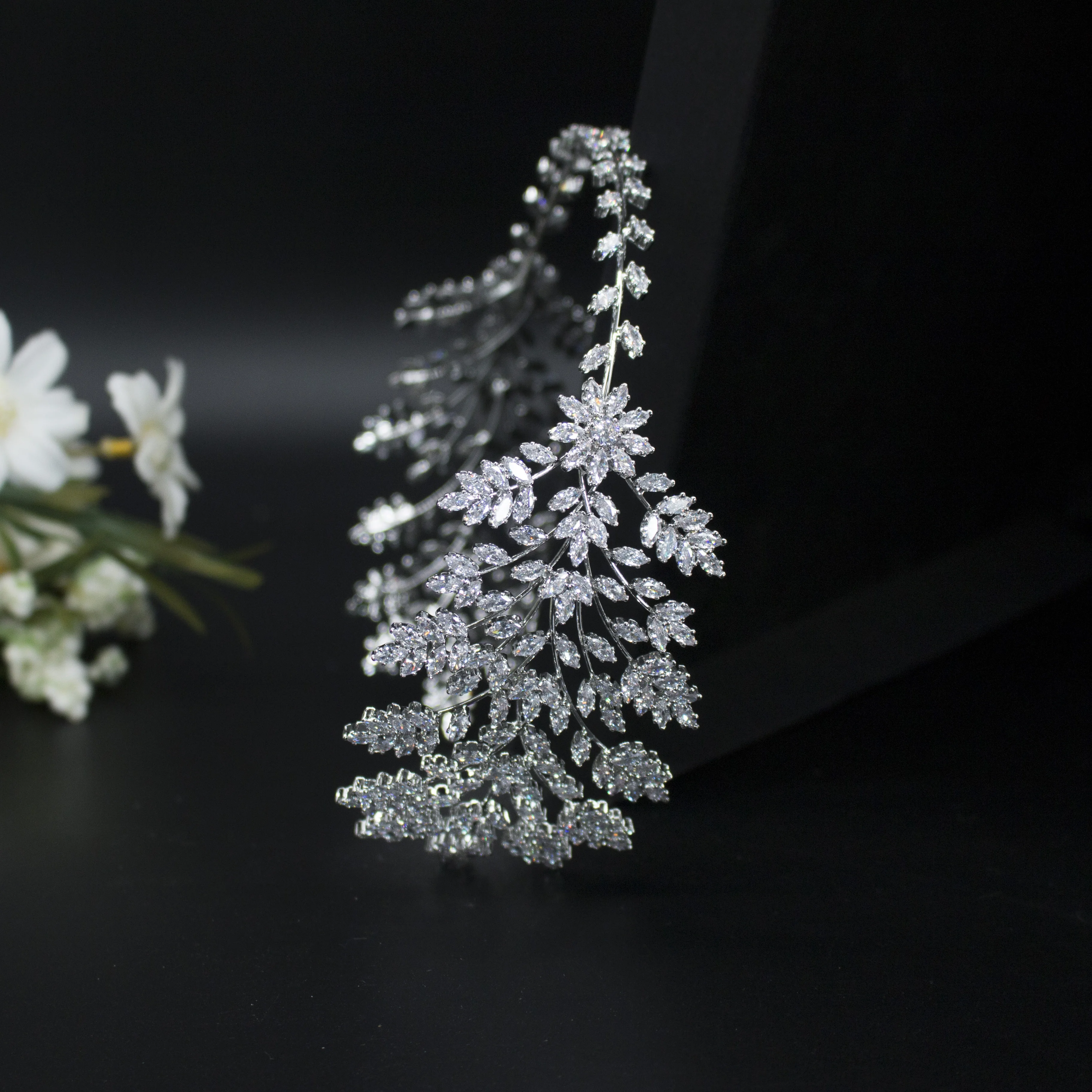

New design Stylish CZ Zirconia Beauty Prom tiaras and crowns wedding, Silver