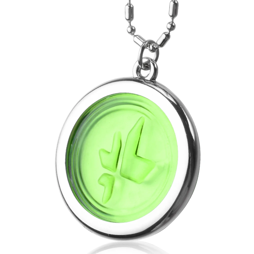 

6000cc High Ions Energy Pendant Necklace Glass Charms Stainless Steel Chain Women Fashion Jewelry Green Round Color Wearing
