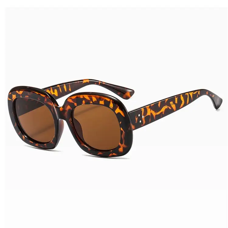 

2021 Wholesale Fashion Shades Lovely Cute Thick Frame Sunglasses Oversized Square Sunglasses Women 2020