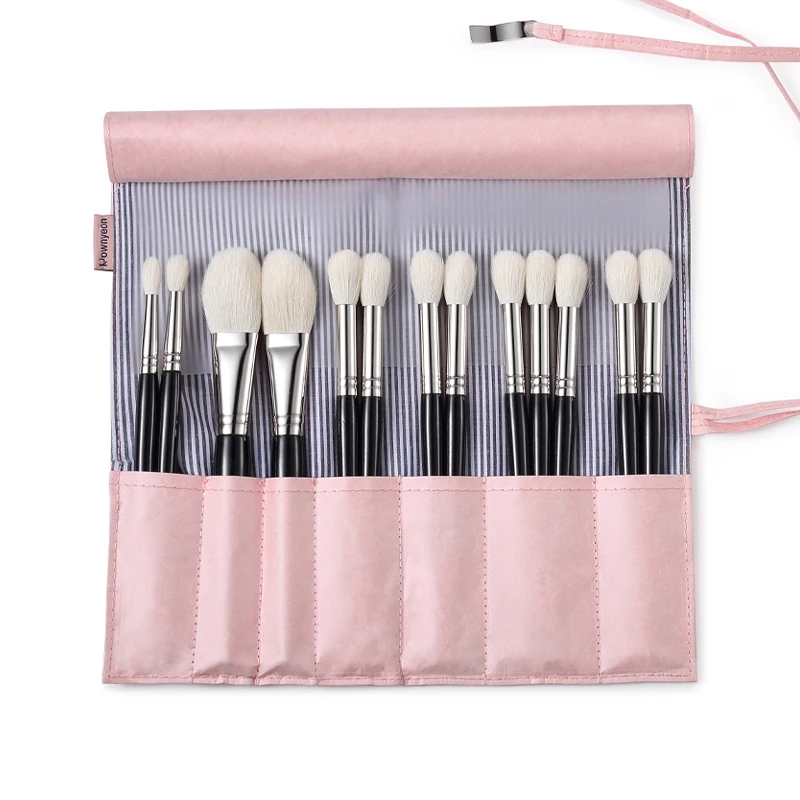 

Rownyeon In Stock Luxury Custom 7pcs Pink Rolling Up Washable Paper Make Up Brush Set Bag