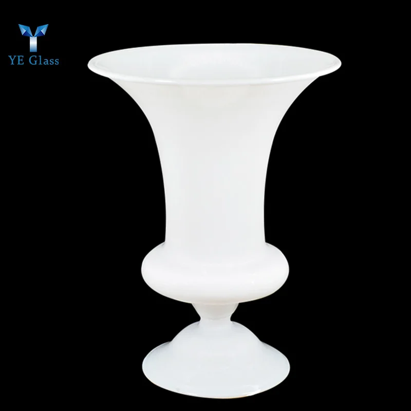 

Wholesale White High Borosilicate Glass Flower Vase Hydroponics Plant Desk Vase