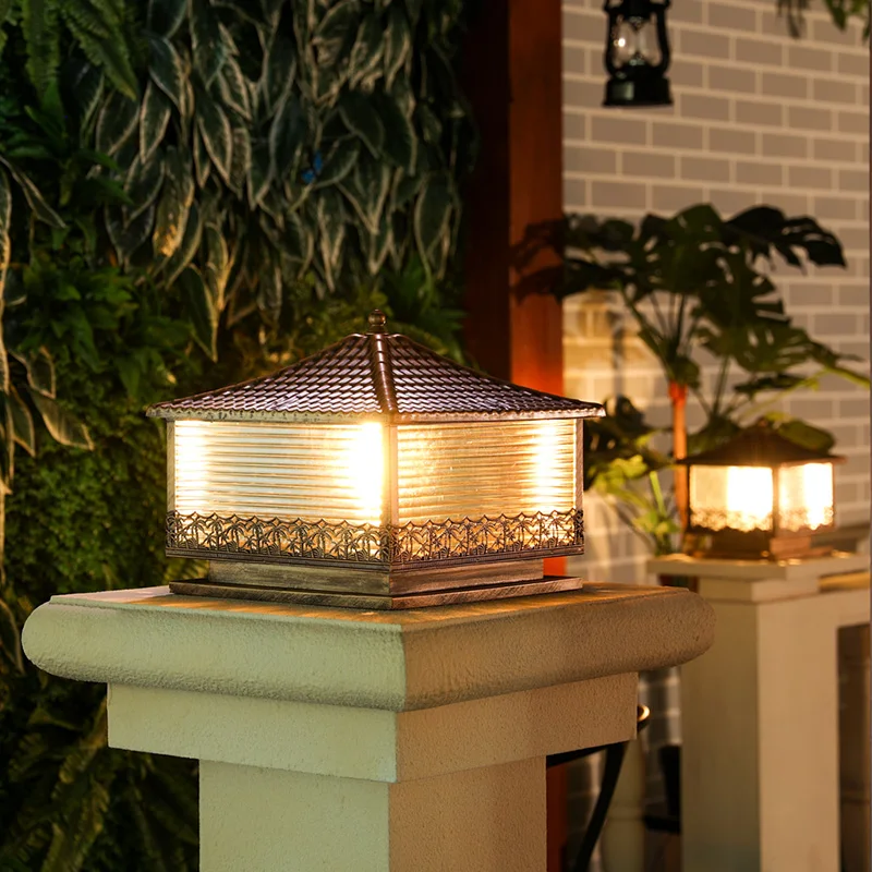 Solar Powered Sensor Waterproof Outdoor Yard Fence Solar Led Post Cap Main Gate Pillar Light for Garden