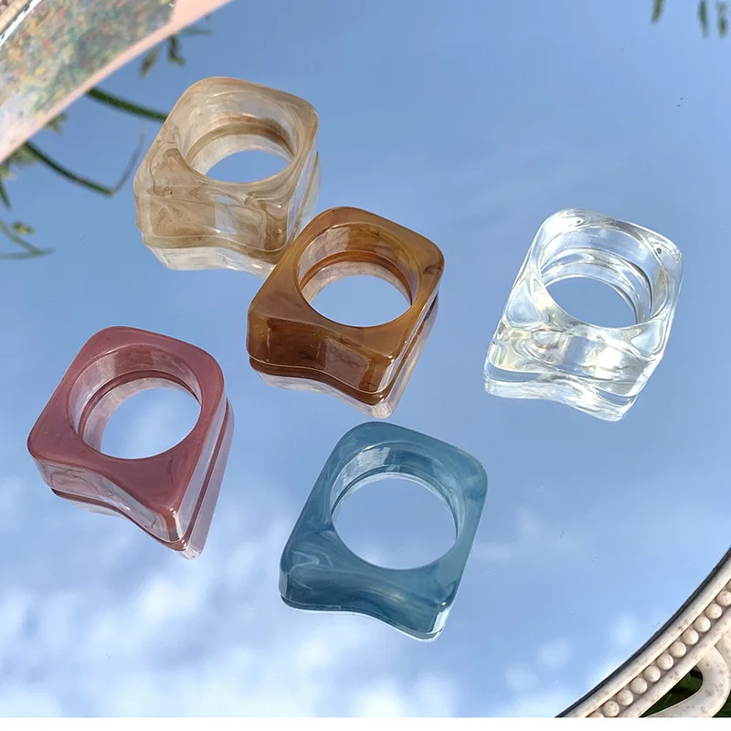 

OUYE Simple Semi-transparent Smudged Square Color Resin Ring Fashion Acrylic Ring Jewelry Female, Picture