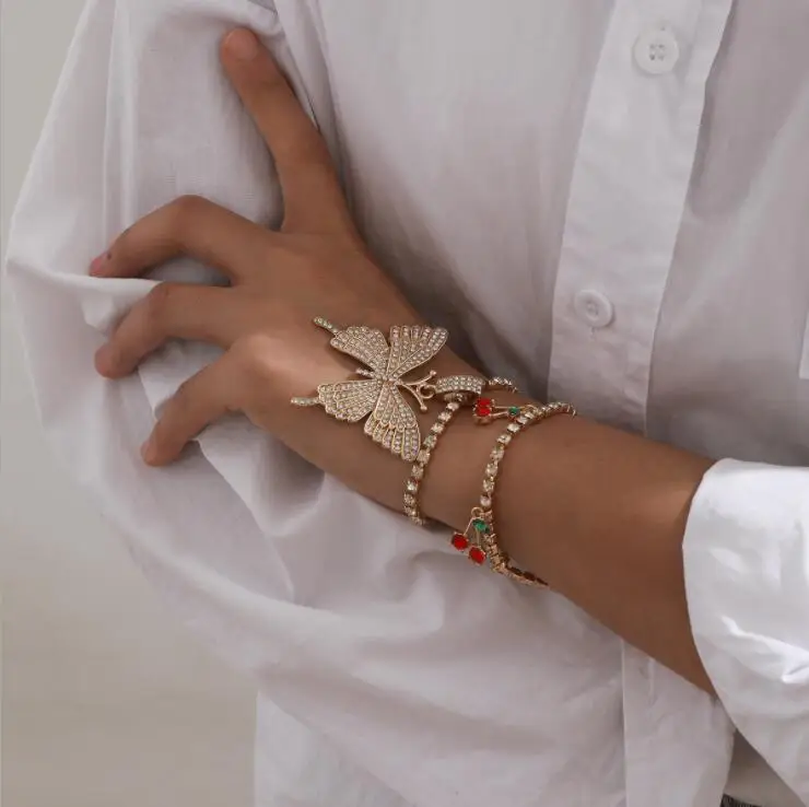 

2Pcs/Set Trendy Crystal Diamond Claw Chain Cherry Charm Bracelets Hot Sale Gold Plated Crystal Butterfly Cherry Ankle Bracelet