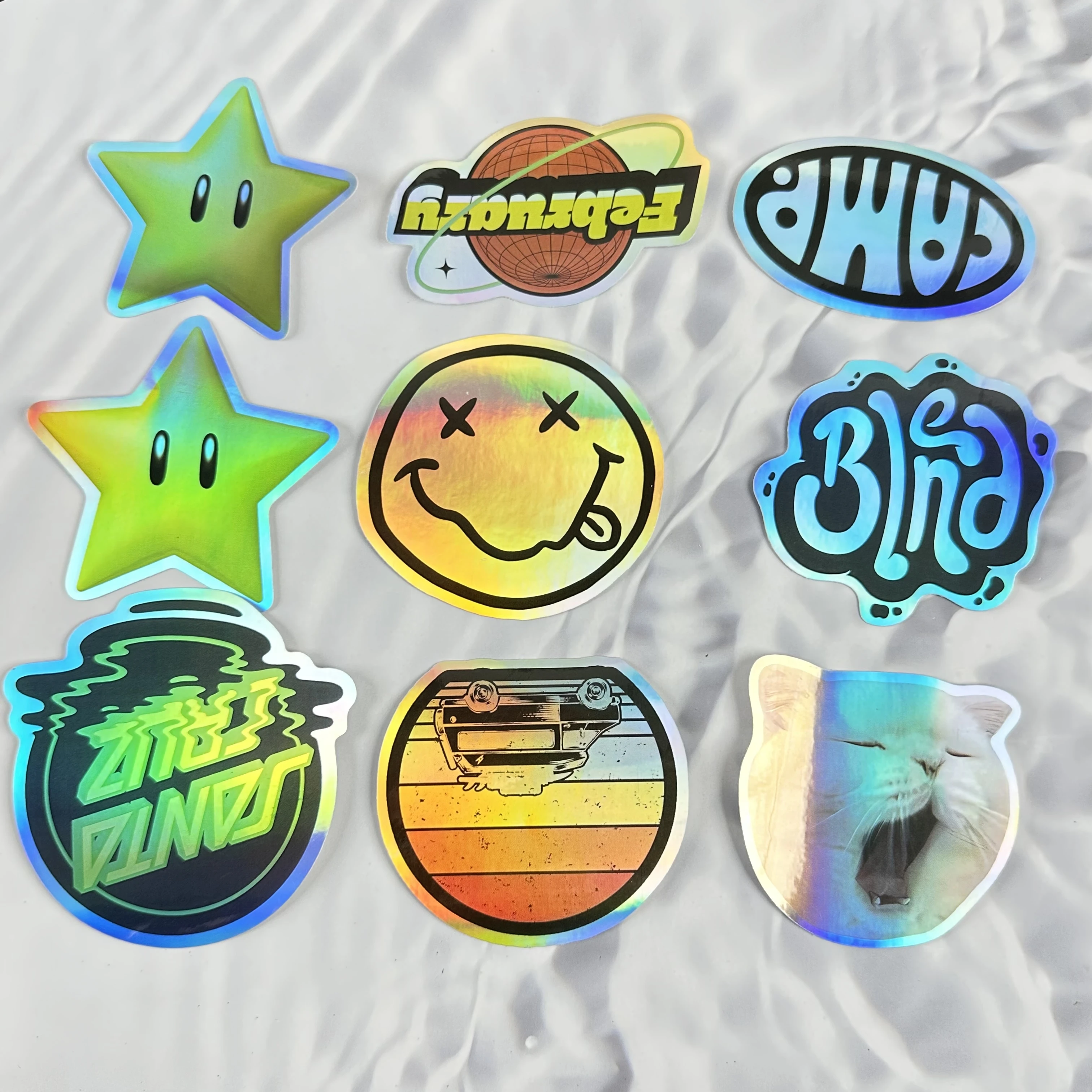 

Custom printed logo labels Shiny die-cut stickers Self-adhesive waterproof vinyl die-cut stickers holographic vinyl