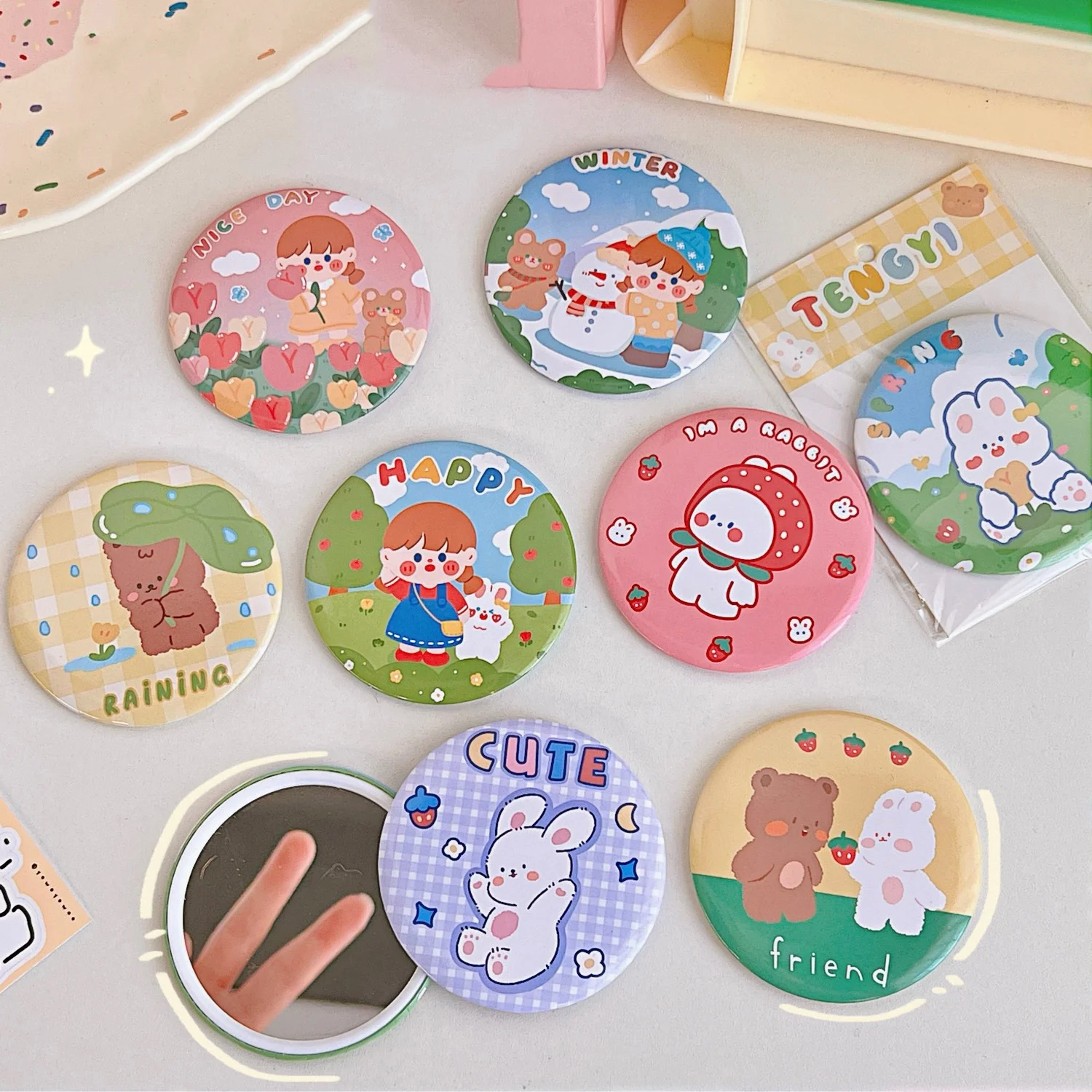 

Cute cartoon travel portable round mini pocket mirror for girls makeup