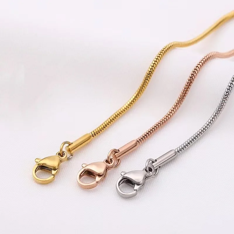 

Exquisite jewelry wholesale 18K gold chain vacuum electroplating furnace stainless steel round snake Bone Necklace