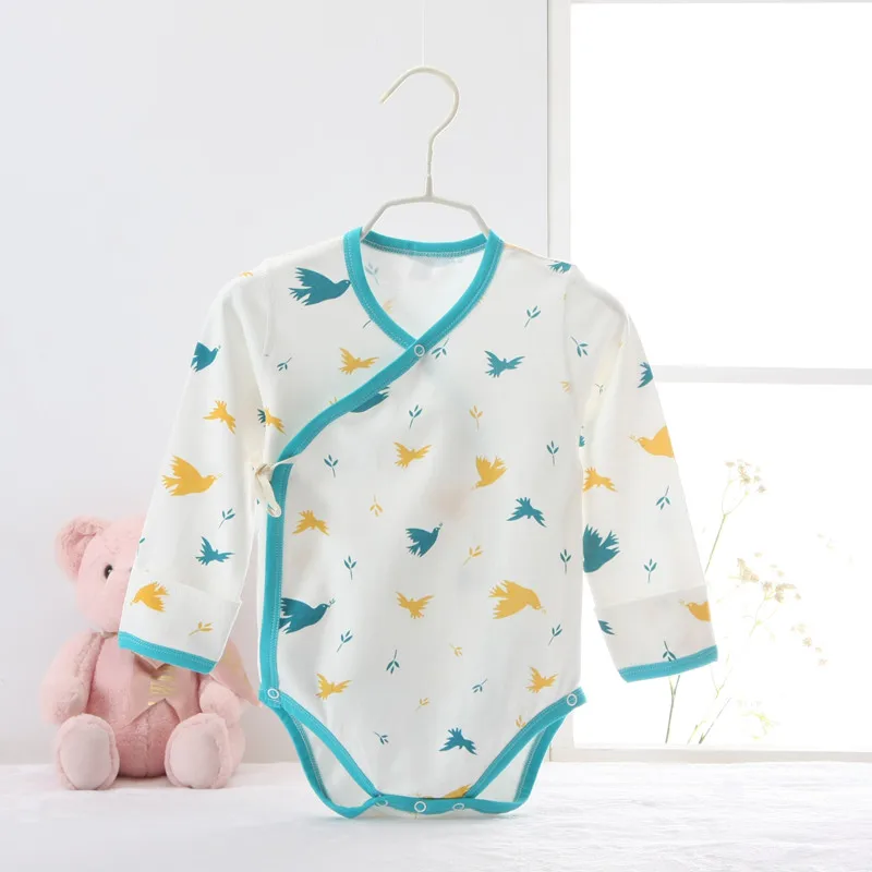 

2020 new newborn boy clothes baby crawling suit 0-1 years old