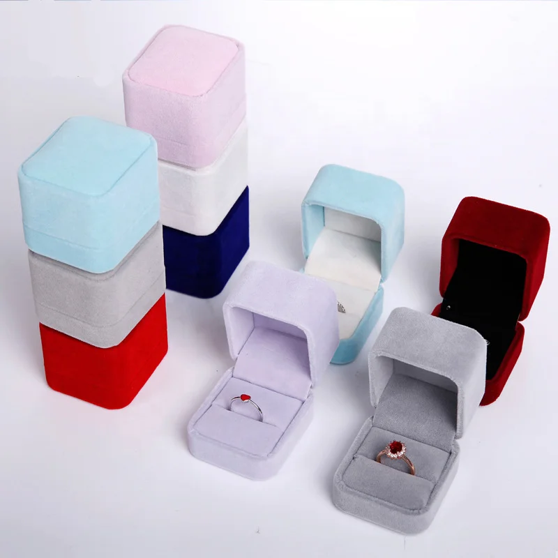 

Hot Custom Romantic Sweet Luxury Small Velvet Engagement Ring Box Ring JEWELRI BOX Jewelry Box, Customized color