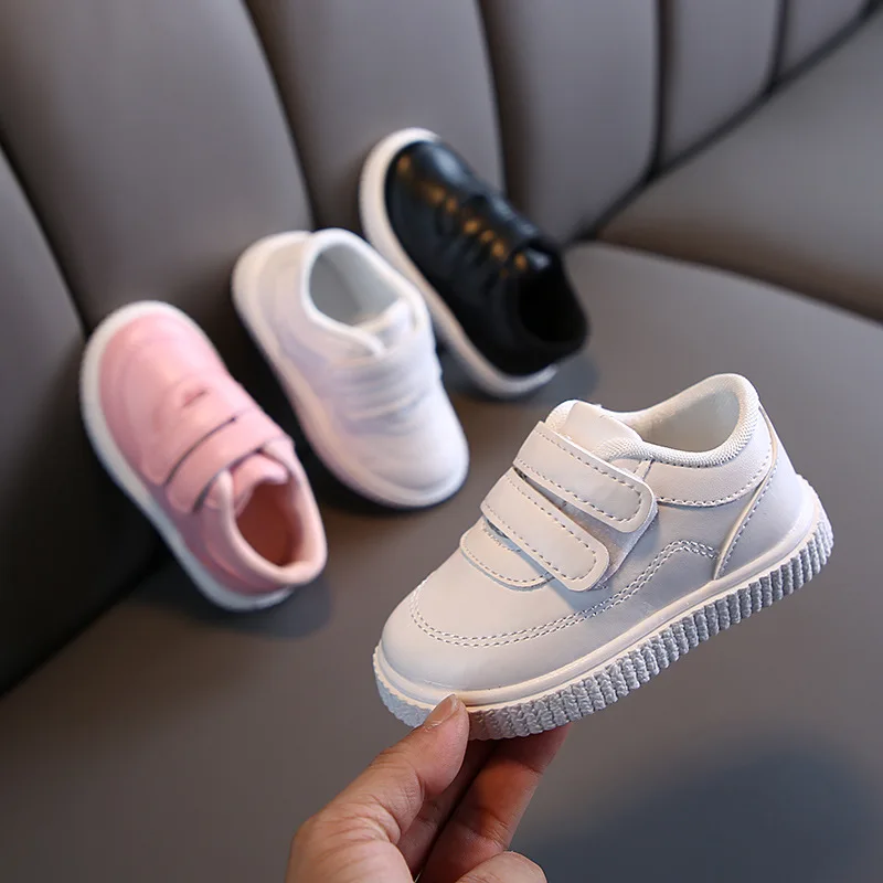 

Children Sports Shoes Girls Boys Anti Slip Soft Bottom Sneakers Comfortable Toddler Outdoor Casual Flat Sports white Shoes, Black white pink