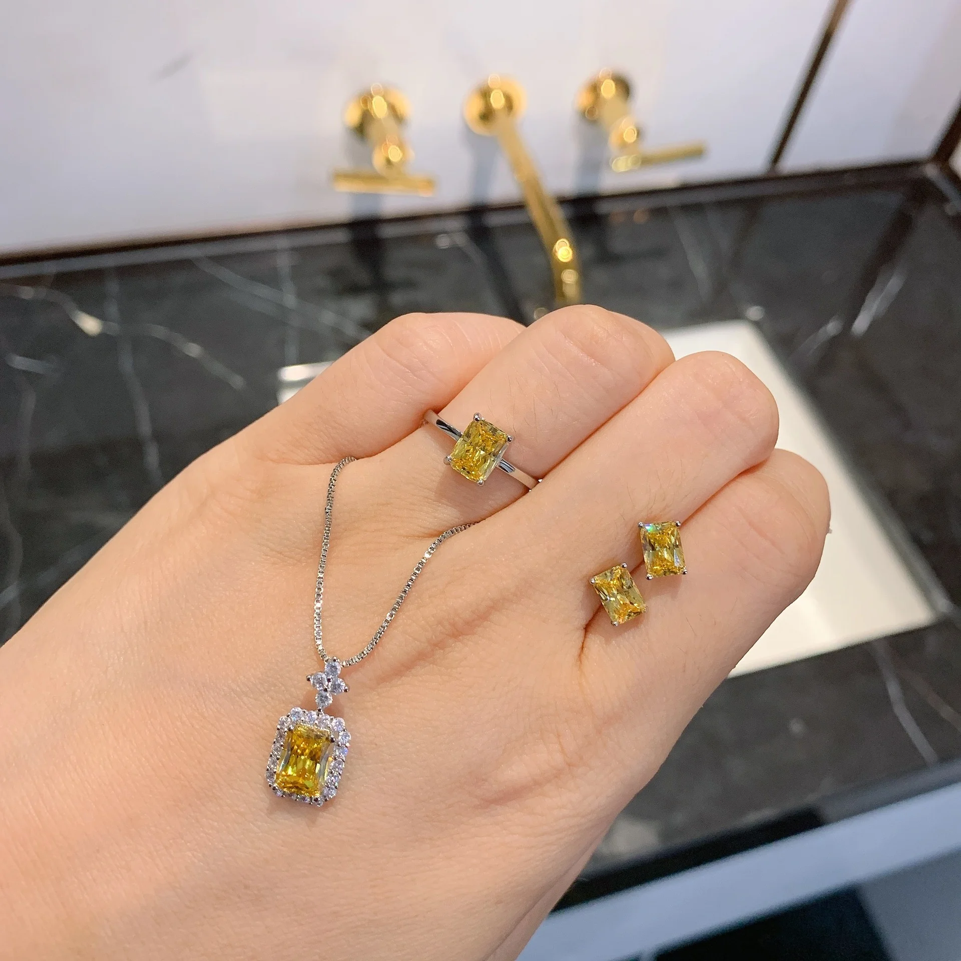 

Luxury Diamonds Gemstone Rings/Earrings/Pendant/Necklace Wedding Jewelry Sets gift, Customized color