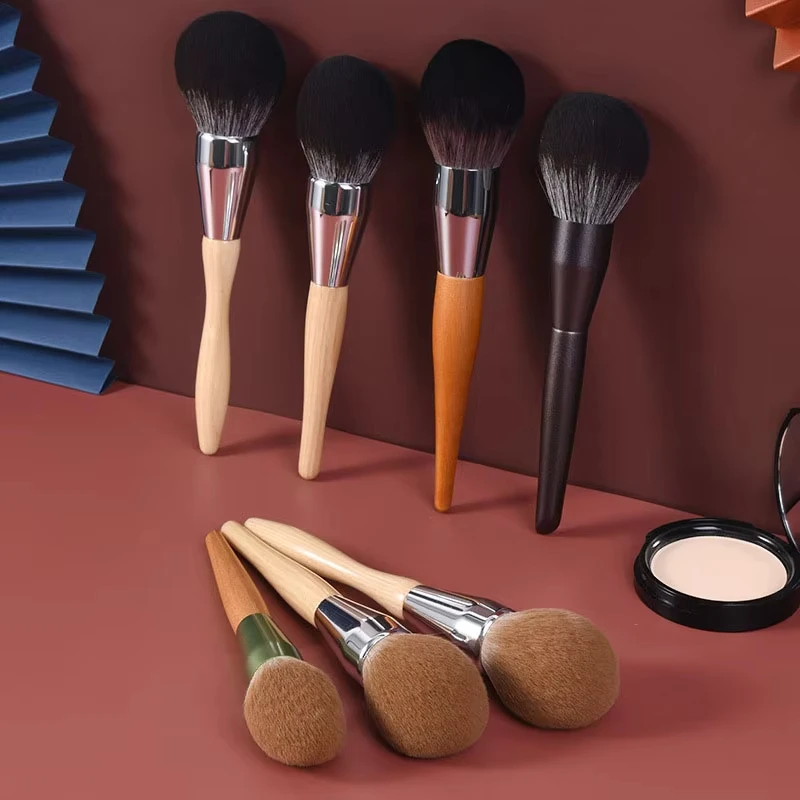 ODM OEM Premium Contour Blush Foundation Powder Brush Beauty Tool Soft Synthetic Bristle Wood Handle Face Makeup Brushes Set