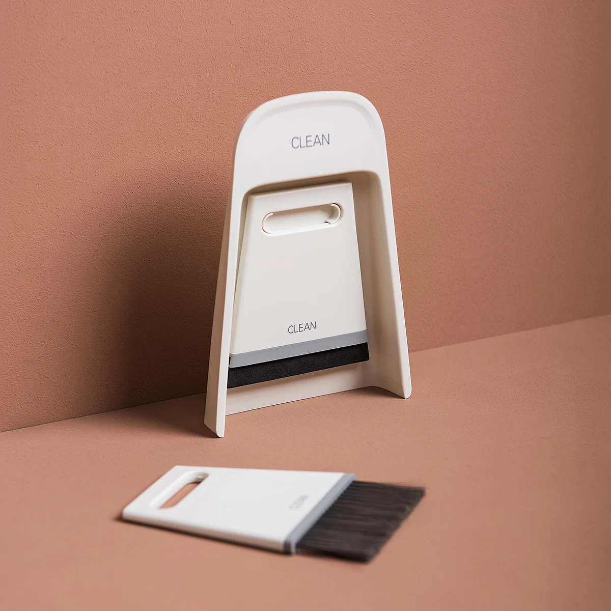 

Hot Sale Mini Hand Whisk Broom Dustpan Wholesale high quality Mini Clean Team Brush Dustpan Whisk Broom, Blue