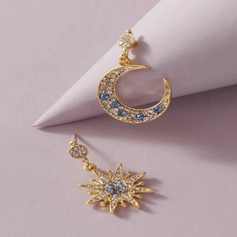 

fashion crystal gold plated moon and star earrings
