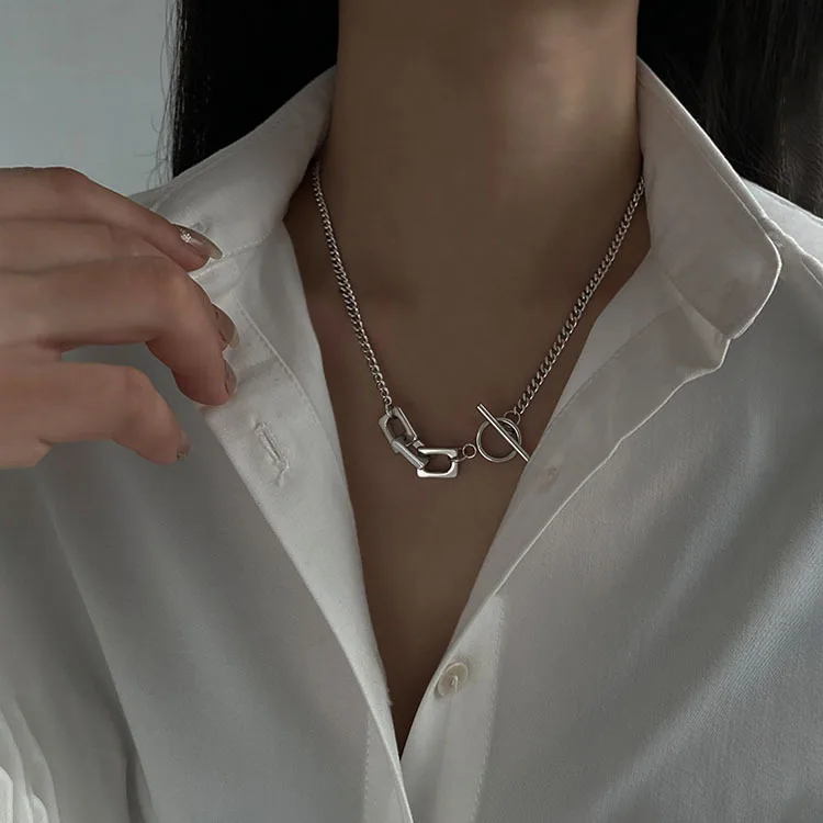 

2021 New simple unisex women men OT buckle necklace choker