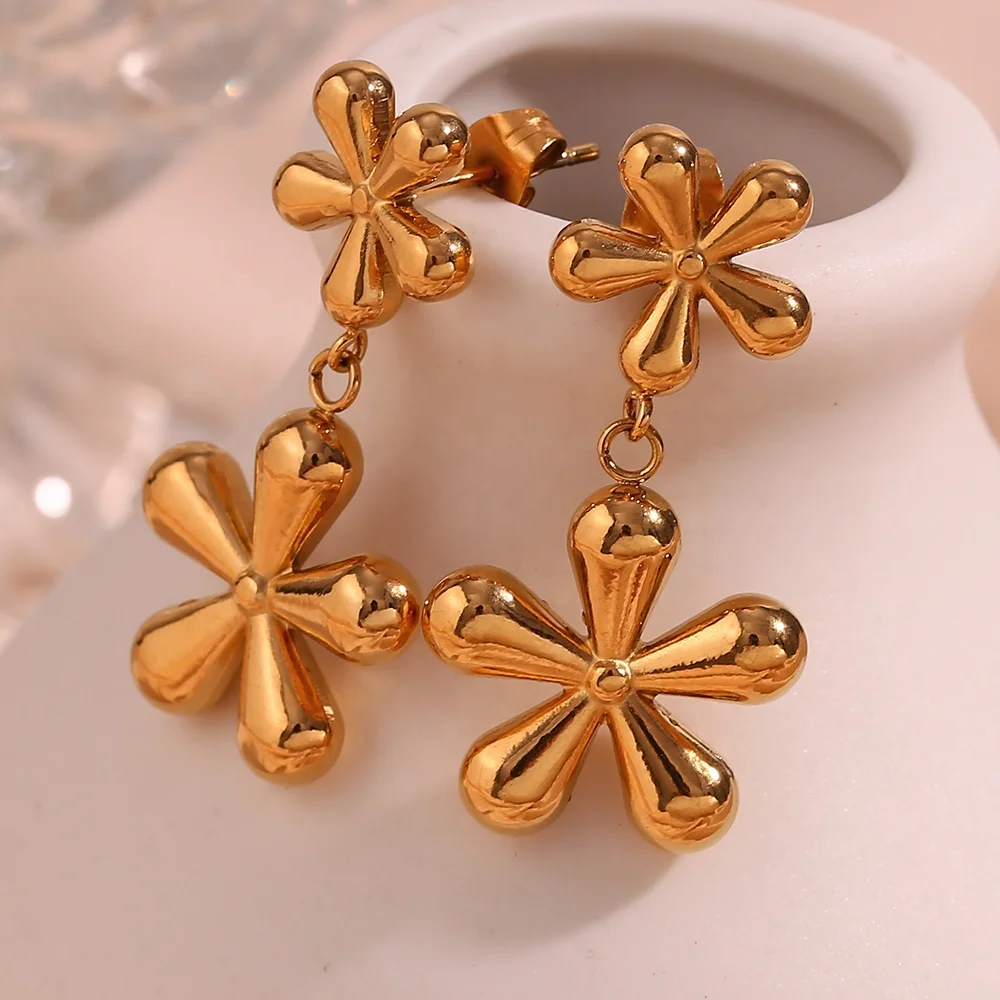 

Dainty Stainless Steel Flower Earrings Tarnish Free Gold Plated Jewelry Stud Earrings For Women