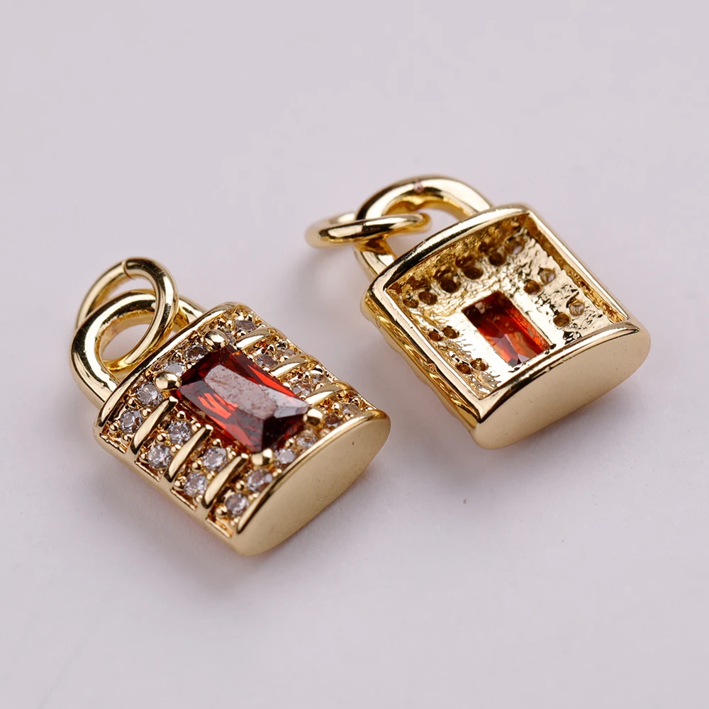 

Red zirconium and white zirconium pendant lock pendant 12*8mm Copper zirconium slightly inlaid pendant