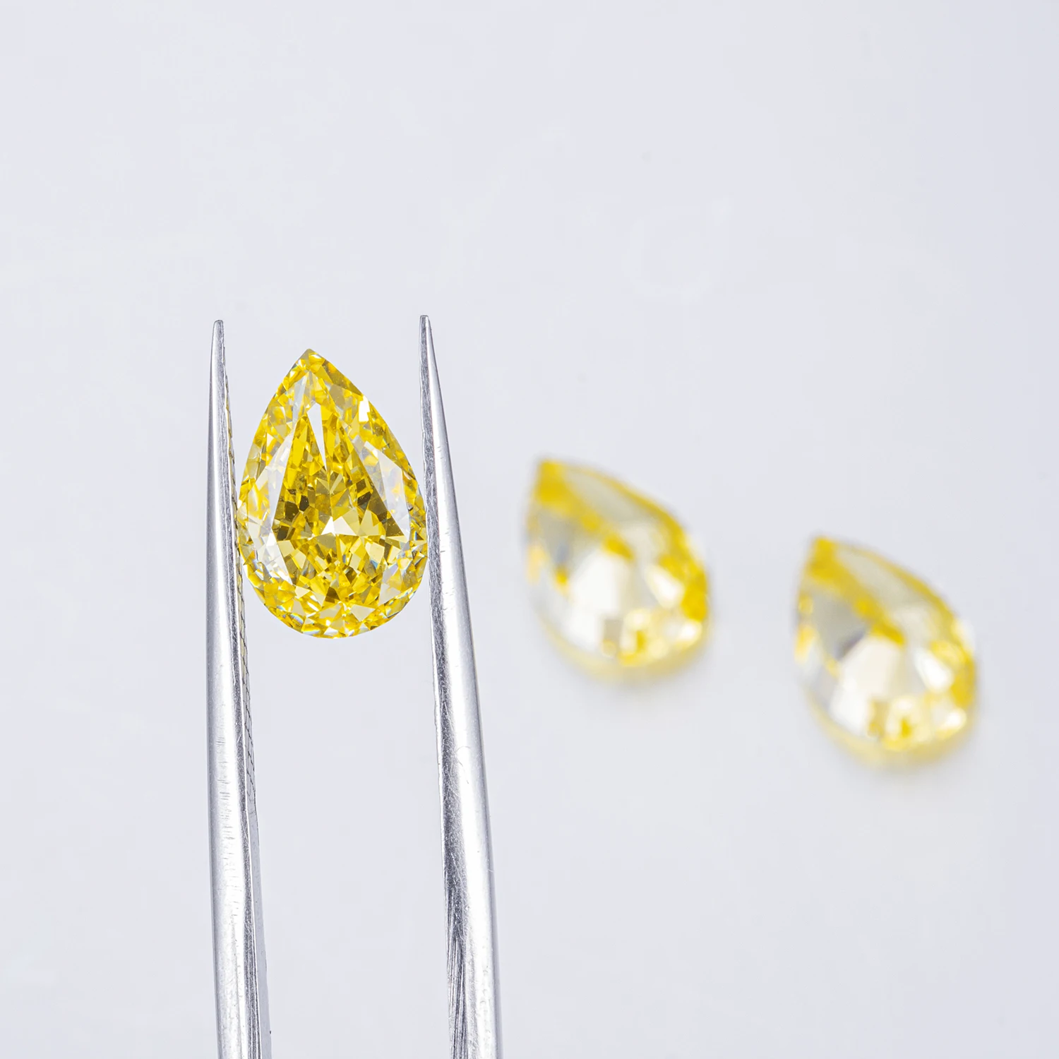 

Pear cut loose gemstone Wholesale for diamond necklace jewelry simulant Fancy Yellow diamond ZIRCON