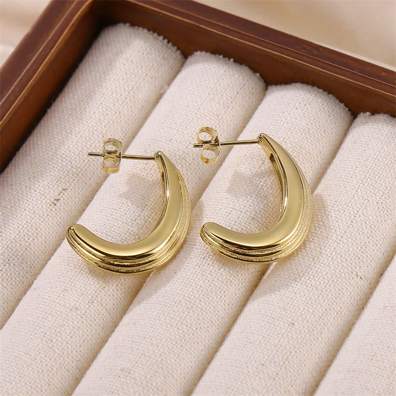 

High polished Trendy 18K Gold Plated Crescent C Hoop Earrings for Women Stainless Steel gold moon Earrings Female jewelry