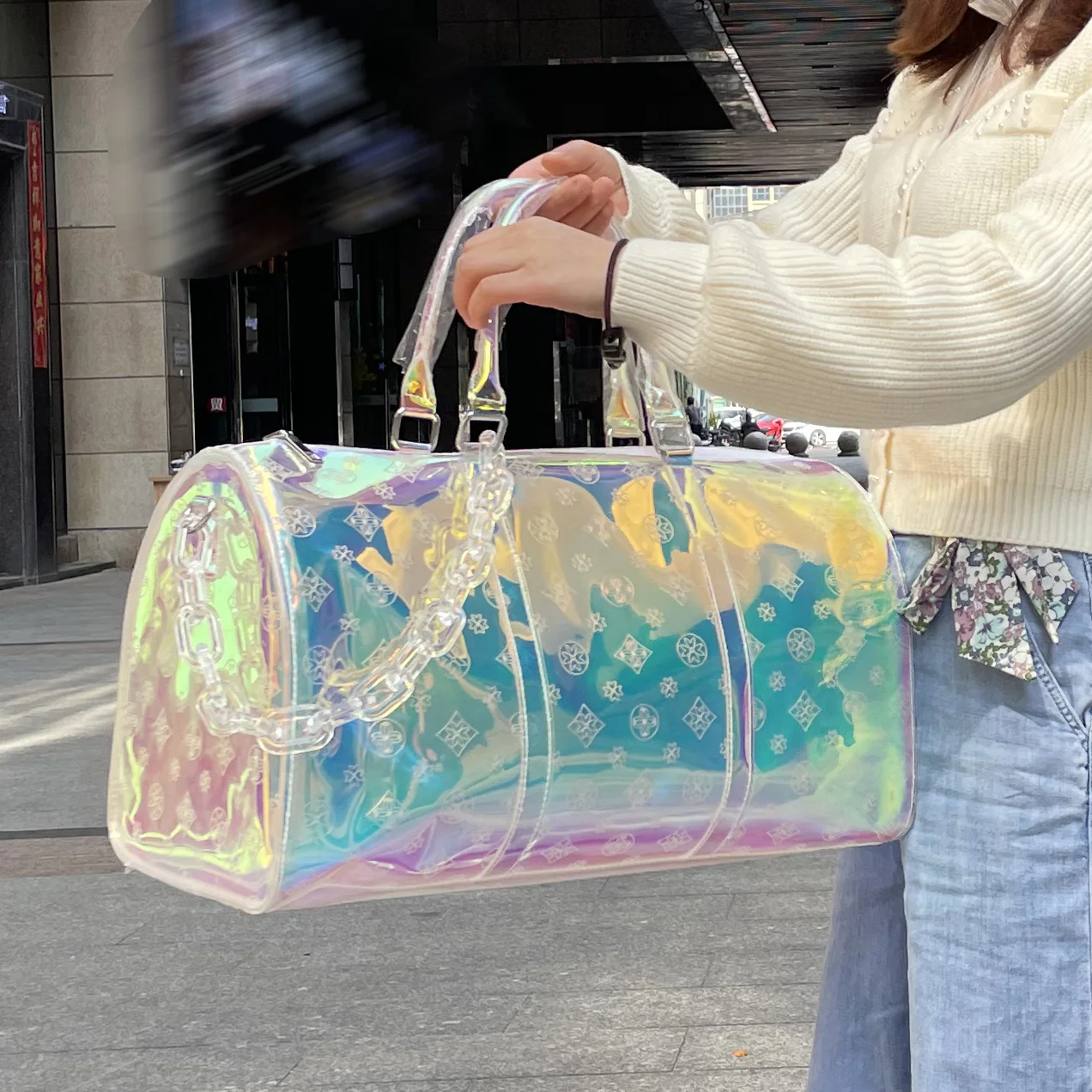 

YZORA hot sale design custom designer fashion large women transparent holographic overnight duffel travel bags with chain, Customized