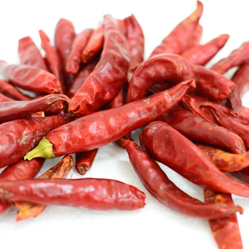 
High quality dried red chilies and hot pepper capsicum cayenne chile sauce 