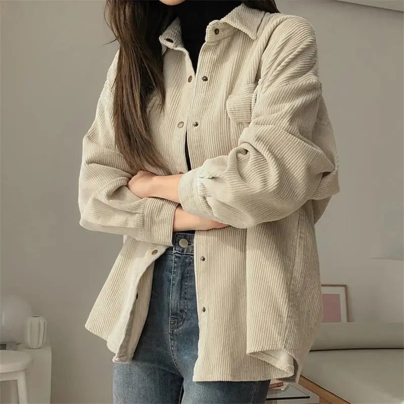 

Corduroy Shirts Women Button Up Shirt Autumn 2021 Fashion Korean Style Blouse Women Loose Long Sleeve Top Ladies Casual, Mi