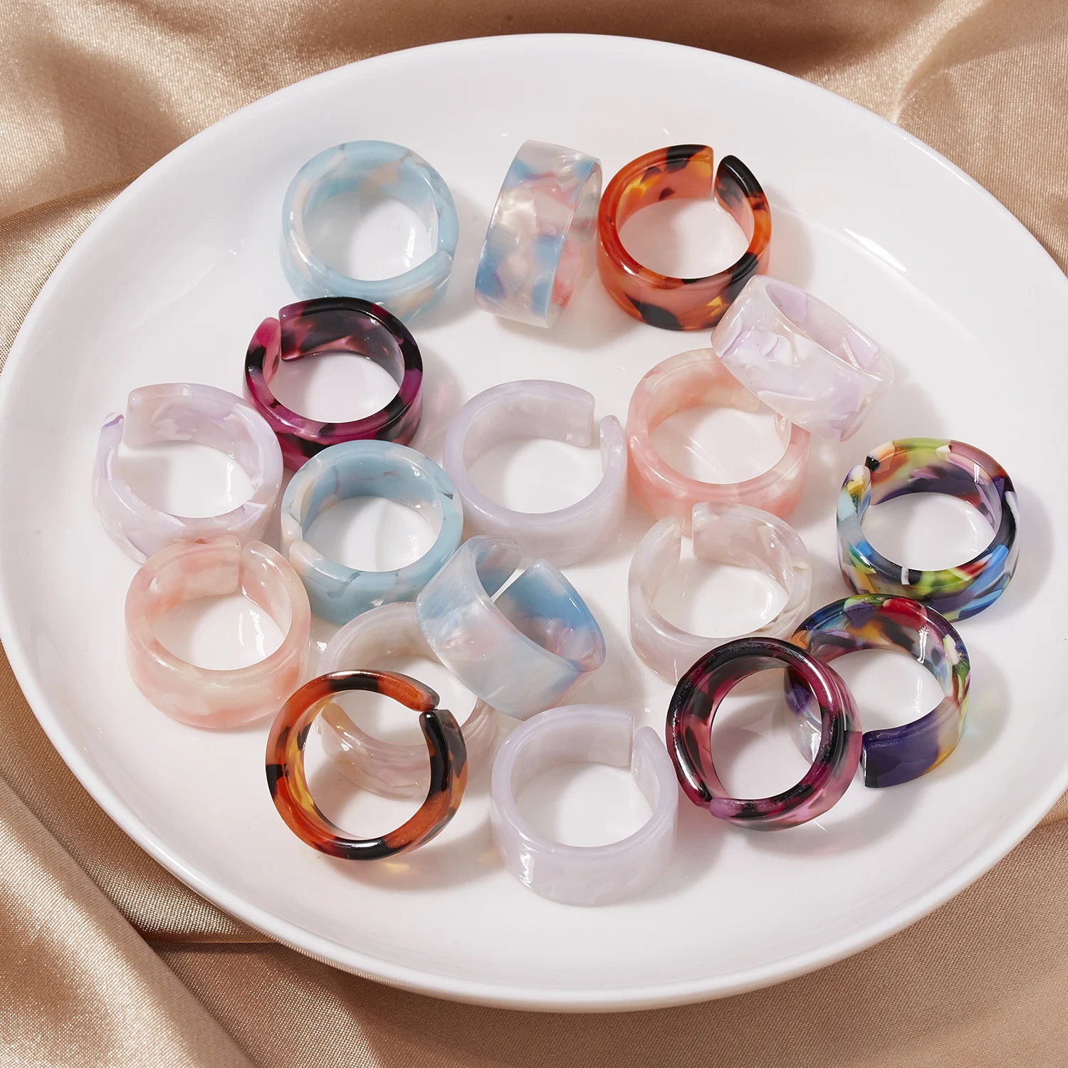 

Fashion Personalized Rings Acid Acrylic Acetate Colorful Blooming Resin Ring Female  Jewelry Wholesale