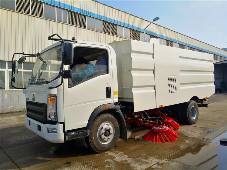 
HOWO sweeper rotary broom street cleaning truck 