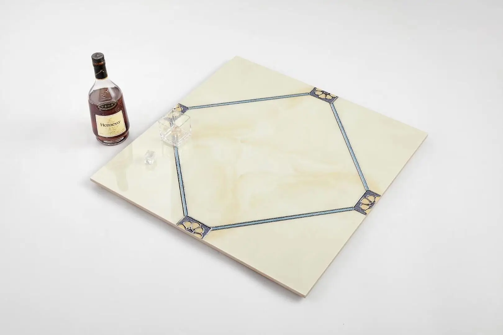 Foshan Arabic Porcelanato Ceramic Tiles 60x60 for Sale