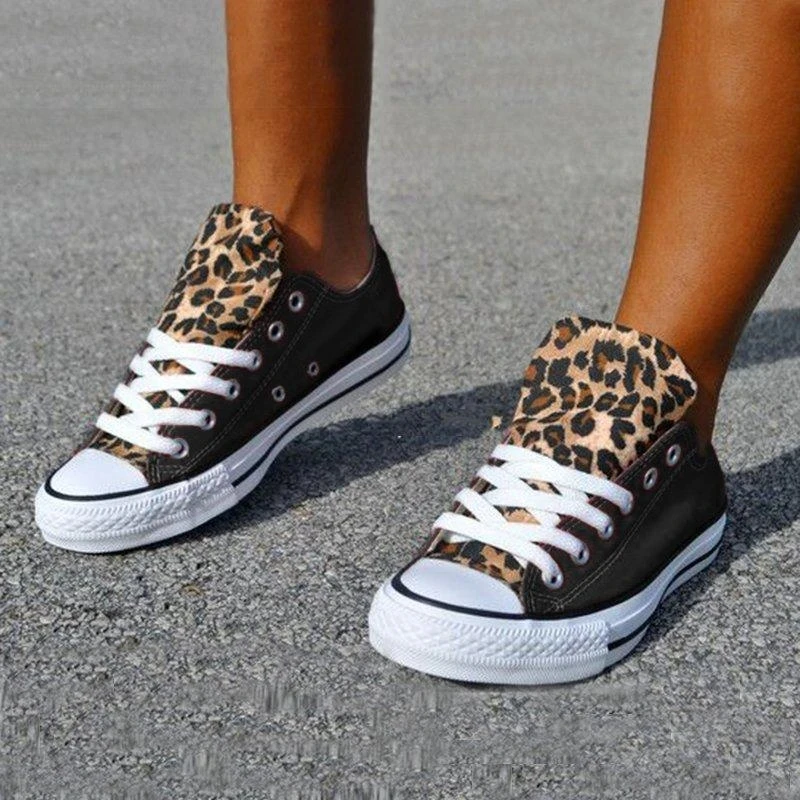 

Wholesale 2020 custom printed ladies fashion sneakers for women Leopard Flat Canvas Shoes unisex