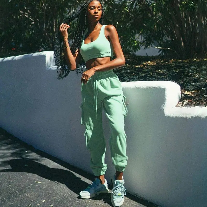 

Wholesale new fashion fall winter clothing women ladies two piece crop top joggers sweat pocket pants suits set, Photo shows