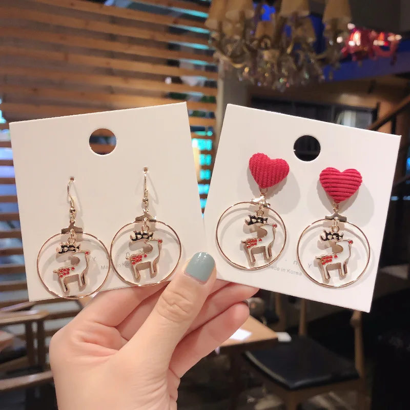 

Christmas earrings personality temperament Santa Claus earrings European and American fashion earrings jewelry long girls