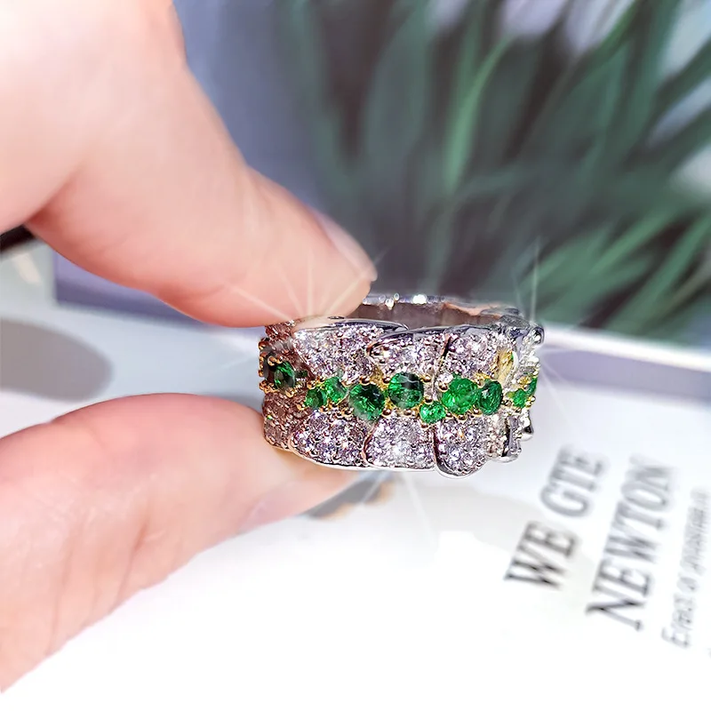 

Glisten Luxury 18k Gold Micro Pave Cubic Zirconia Wide Ring Inset Emerald Gem CZ Engagement Wedding Finger Ring, Silver