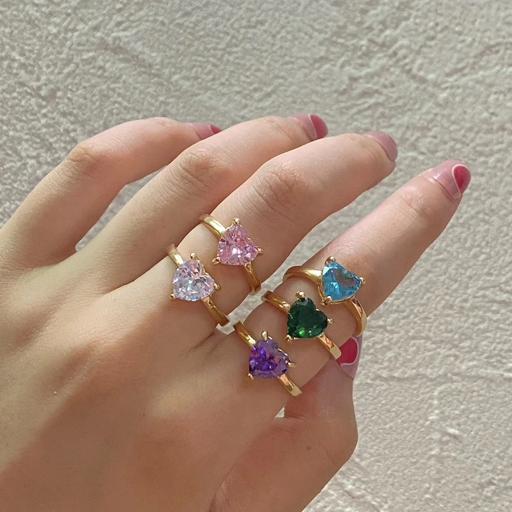 

New Ins Vintage Stainless Steel Four Prongs Heart Zircon Ring Creative Color Rhinestone Love Rings For Women Girls Jewelry